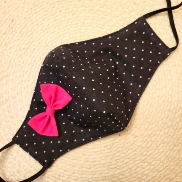 FACE MASK - Picture 1 of 2